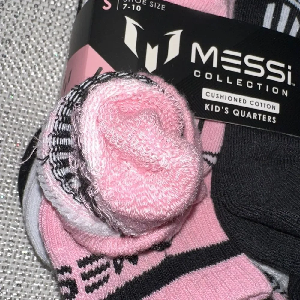 MESSI Black White Pink Boys Girls Lock Up Half Cushion Quarter Crew Socks
